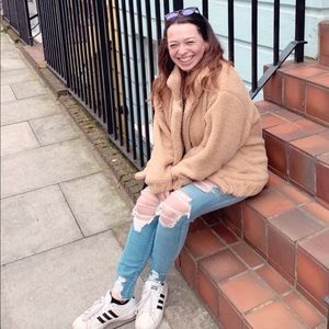 Meet your Posher, Rebecca